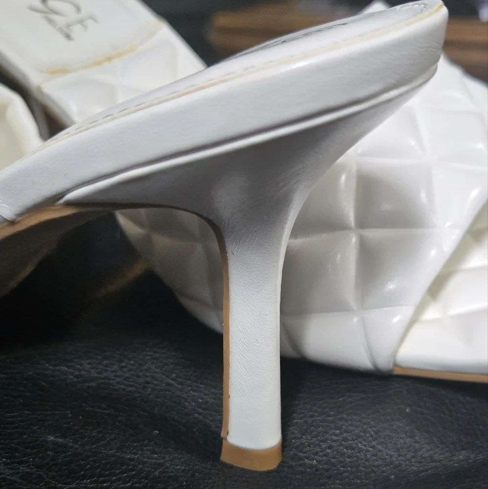 Rouge Helium White Quilted Women's Kitten Keels Sz8.5 NEW - Picture 7 of 8